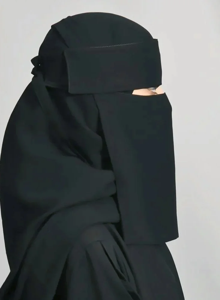 lamha abaya Short sunniqab with elastics and tie closure