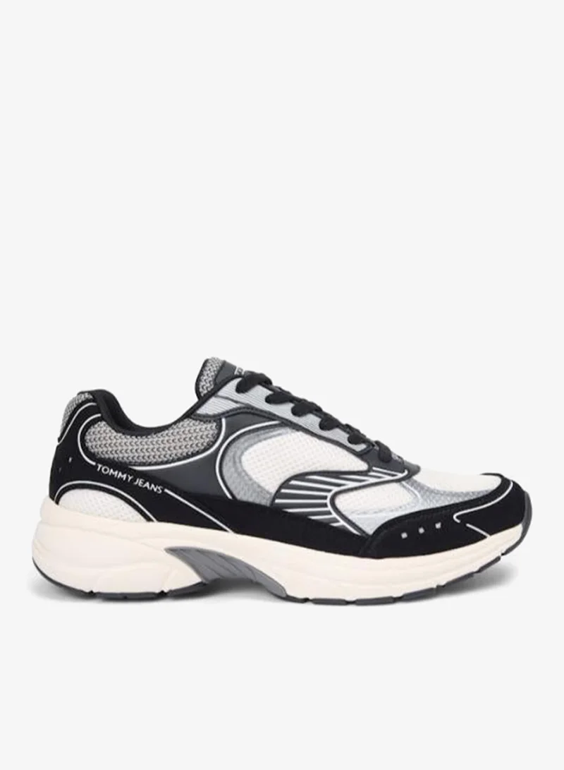 Archive 25 Low Top Sneakers