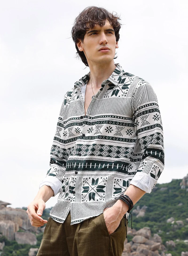 CAHOOT  Men's Forest Green & Cream White Geometric Seersucker Shirt For Casual Wear | Spread Collar | Long Sleeve | Button Closure | Shirt Crafted With Comfort Fit For Everyday Wear for Men | Best Price UAE