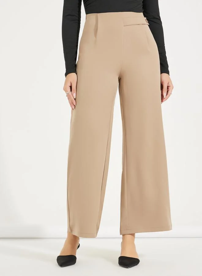 Styli Wide Leg Ankle Length Trousers with Waist Latch Detailing