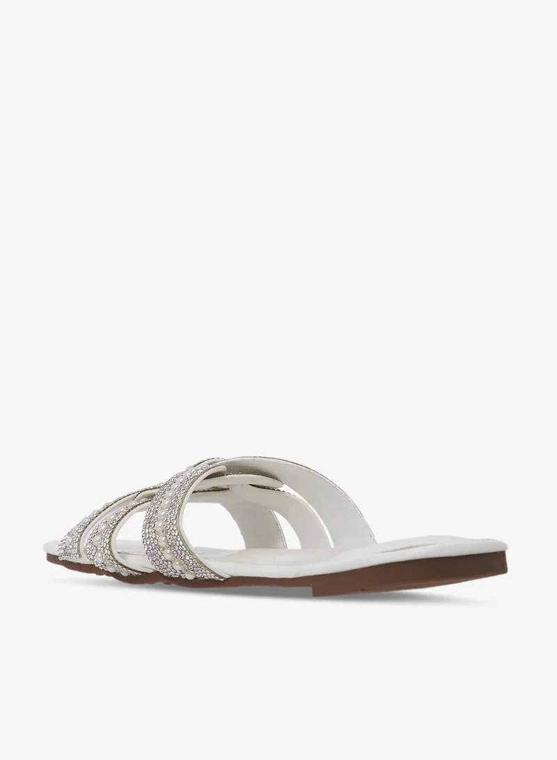 Khizana Flat Sandals
