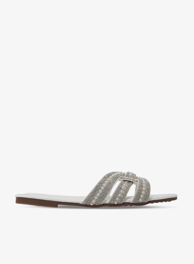 Khizana Flat Sandals