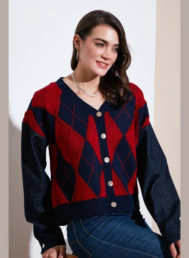 ليلا كارديجان نسائي ليلا بنقوشات بقصة عادية وفتحة رقبة على شكل  وأزرار