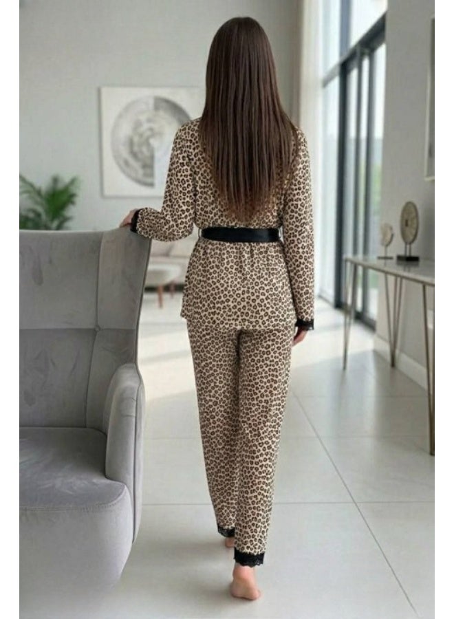 بيجامة نسائية قطن 3 قطع - روب بنقشة النمر+توب +بنطال - تفاصيل دانتيل ناعمة - Image 4