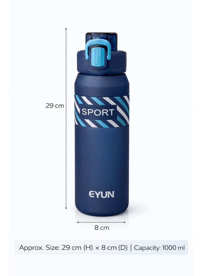 EYUN زجاجة مياه رياضية 1000 مل مع شفاط مدمج وغطاء قفل بلمسة واحدة خالية من BPA مانعة للتسرب مع حزام حمل للنادي والمدرسة والسفر والأنشطة الخارجية بطول 29 سم (أزرق) - Image 4
