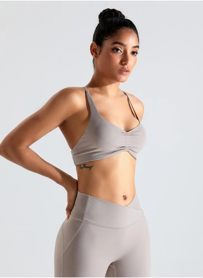كون.يوغا Womens Striped Back Scrunch Sports Bra
