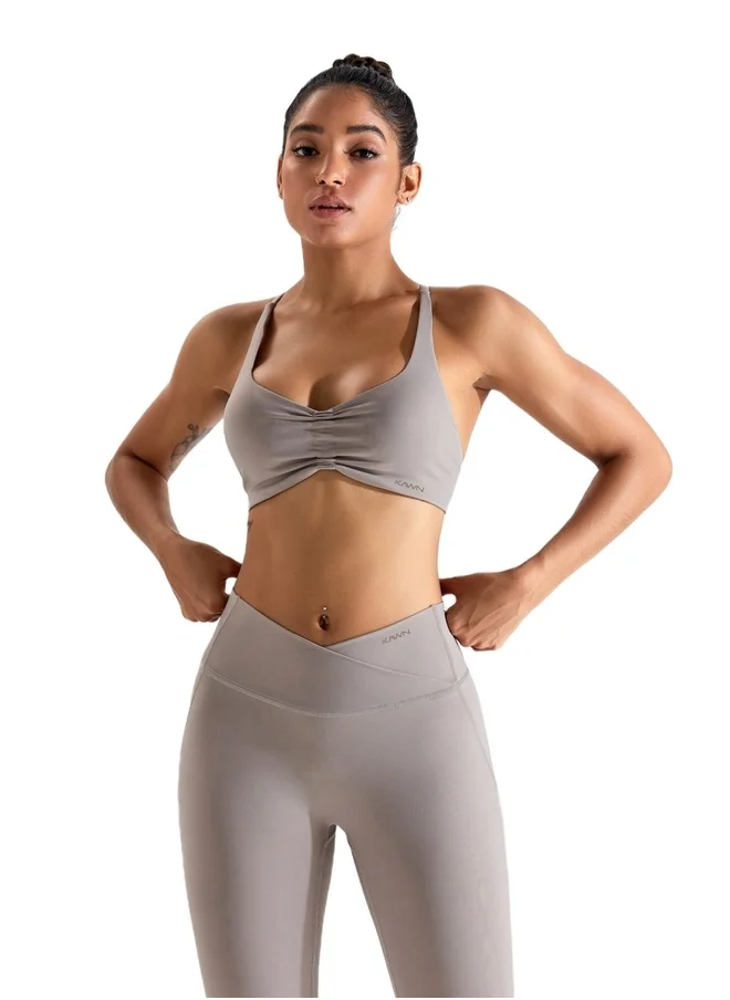 كون.يوغا Womens Striped Back Scrunch Sports Bra