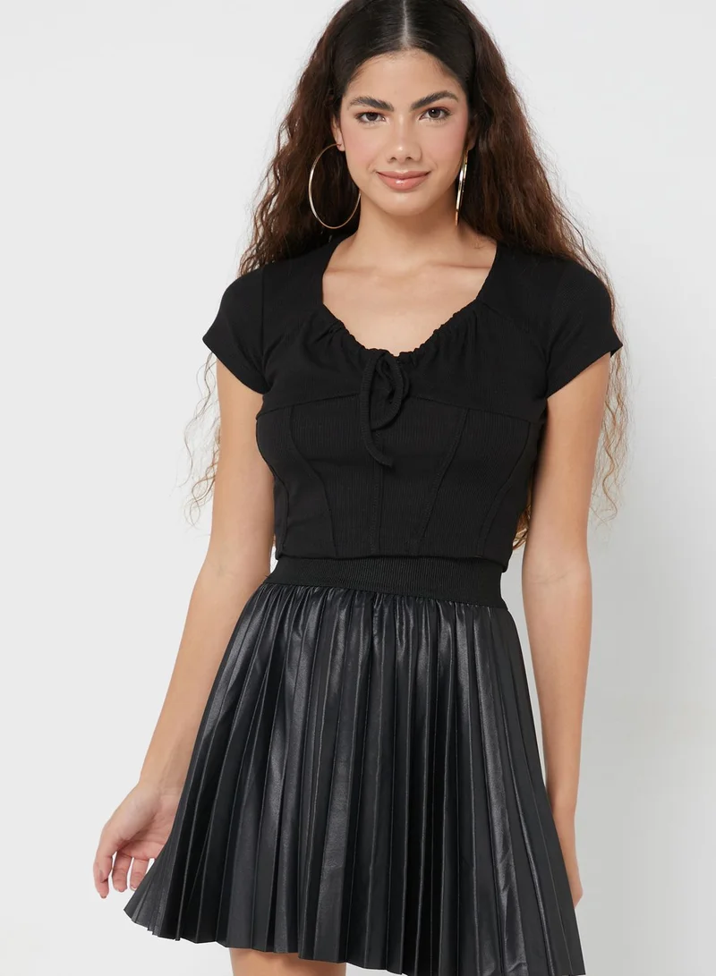 Ginger Solid Ruffle Sleeve Top