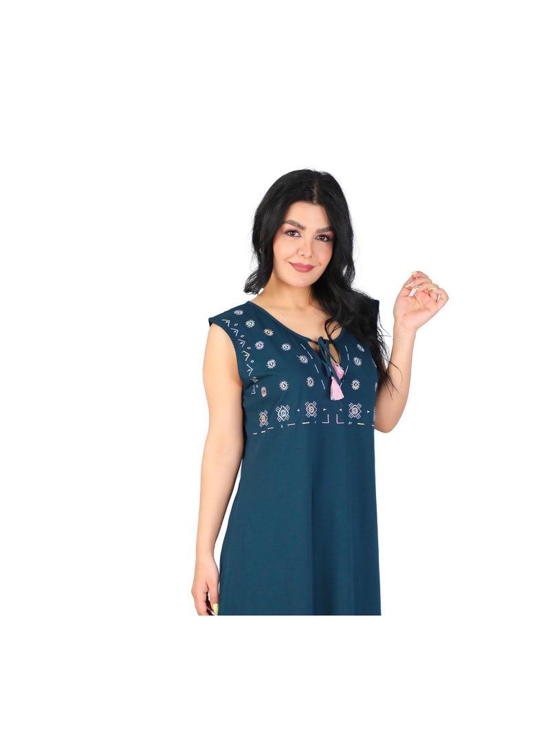 Dadoush Women's Plus Size Sleeveless Long Nightgown Maxi Nightgown with Side Slit - Image 4