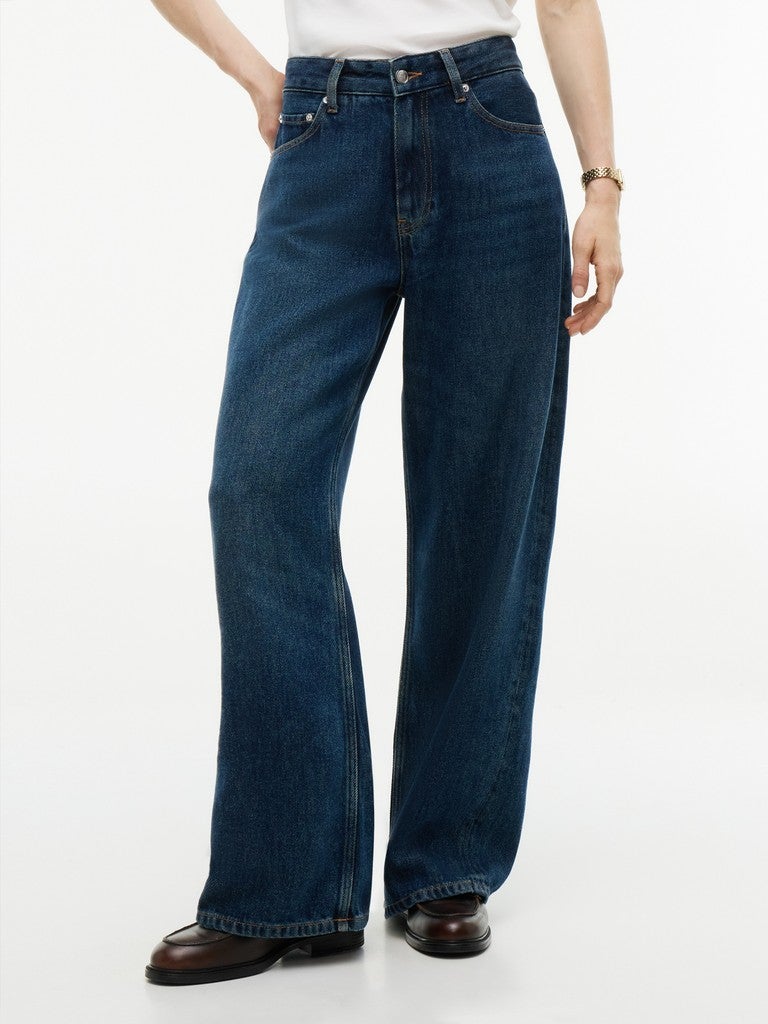 TOMMY HILFIGER Nola Low Rise Straight Whiskered Jeans - Image 2