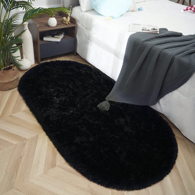 OVAL FLUFFY CARPET MODERN PLUSH SHAGGY AREA RUG FOR KIDS BEDROOM EXTRA COMFY CUTE NURSERY BEDSIDE MAT FOR BOYS GIRLS ROOM HOME DECOR 26 X 53FT BLACK