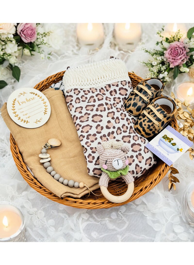 طريندخب Baby Swaddle Wrap Gift Set مجموعة هدايا لفّ الطفل الرضيع، 8 قطع من أساسيات حديثي الولادة، بطانية لفّ للأطفال الرضع (نقشة الفهد) - Image 1
