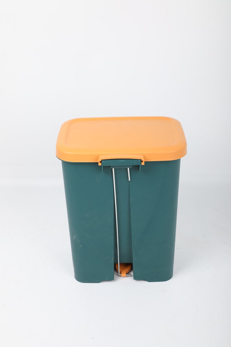 Plastic Pedal Dustbin – Hands-Free Trash Can With Lid And Foot Pedal For Home Or Office Use - Image 5