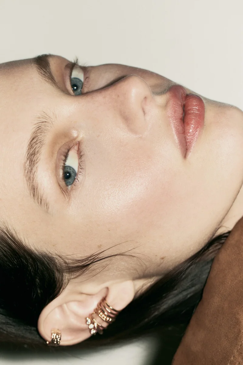 اتش اند ام حلق حول الأذن - عبوة من 6 قطع