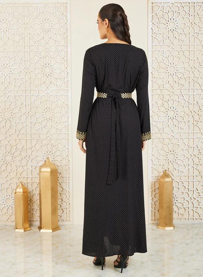 Styli Embroidered Spot Print Belted Jalabiya