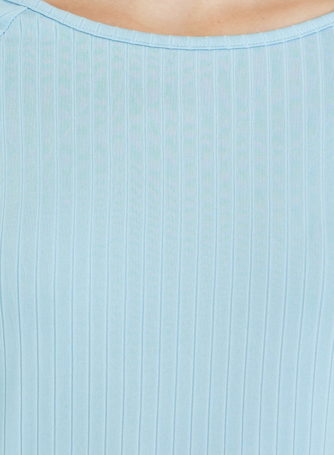 تايك تو تيشيرت بأكمام قصيرة ورقبة دائرية بنقشة مميزة - Image 3