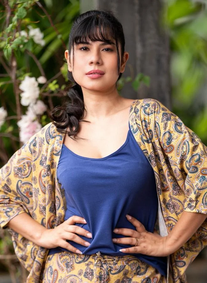 Aadaraya Aadaraya Pyjama Set Kimono with Camisole and Pants