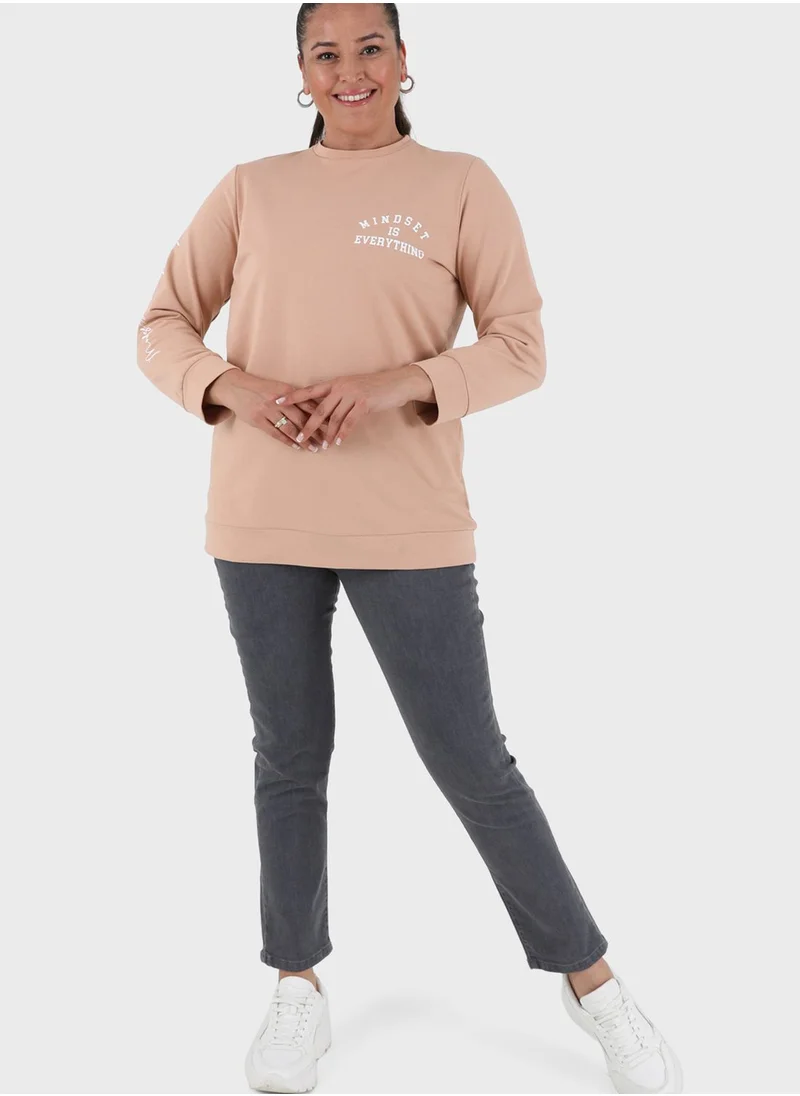 Alia by modanisa Round Neck Graphic Detail Sweatshirt