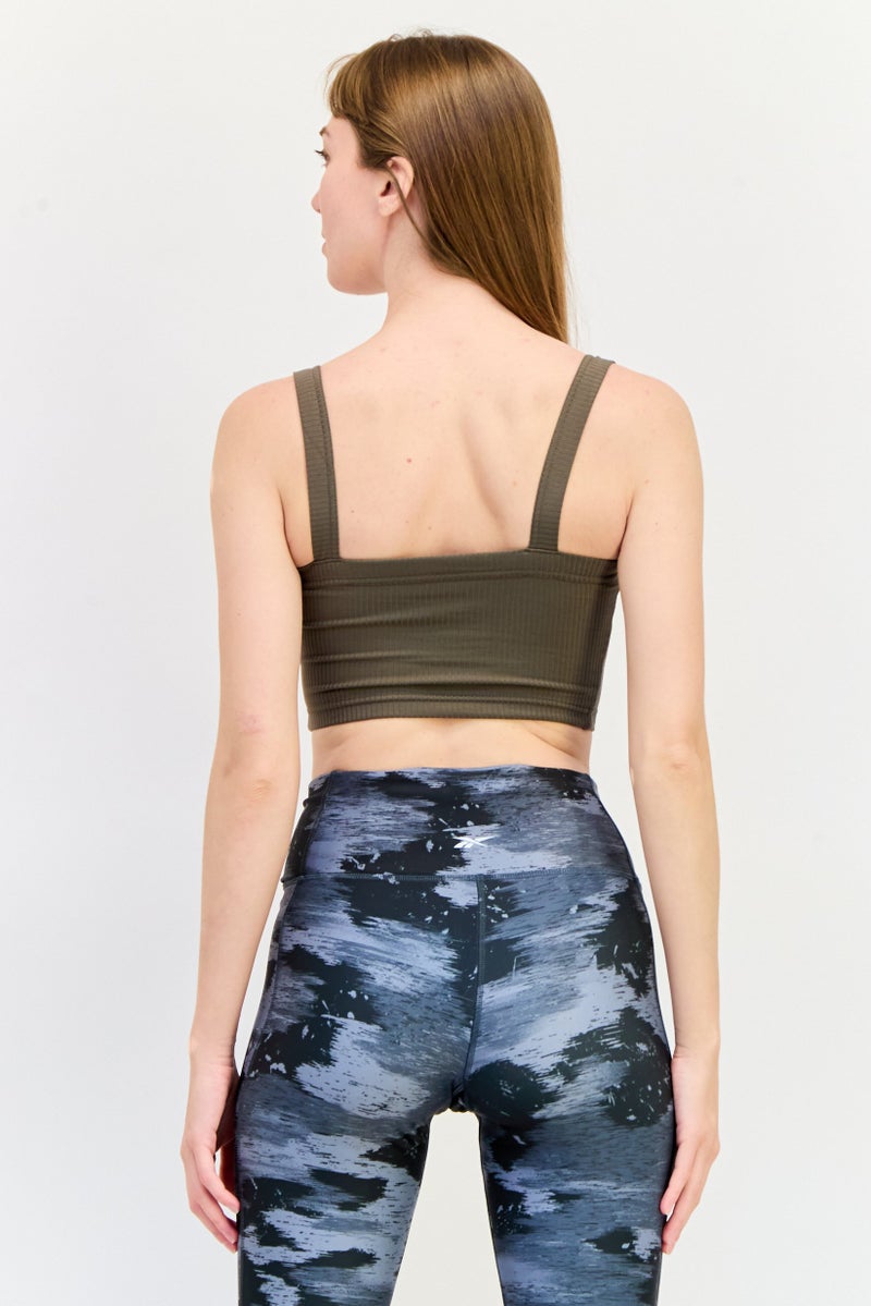 Reebok تي شيرت رياضي نسائي بلا أكمام مناسب في الهواء الطلق، زيتوني - Image 3