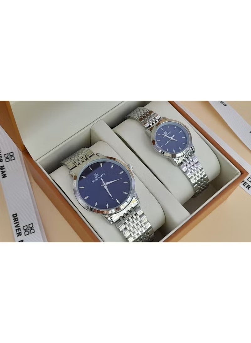 طقم ساعات نسائي ورجالي أنيقة تتميز بتصميم كلاسيكي.