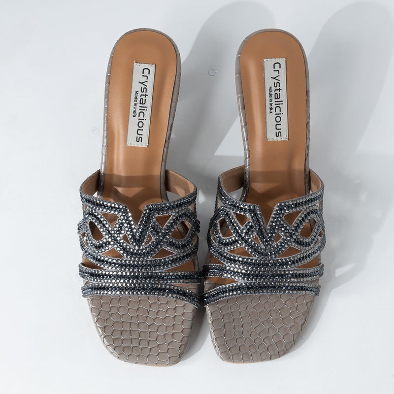 بلوري حذاء نيسا الفاخر المصنوع يدويًا من أحجار الراين بكعب ناعم، مناسب للارتداء من النهار إلى المساء - Image 1