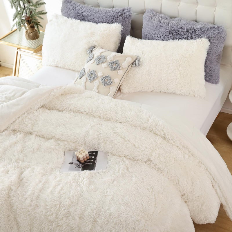 Smoofy Fluffy Full Size Comforter Set, Faux Fur Comforter Set, Luxury Fuzzy Bedding Set, Soft Shaggy Full Bed Set for All Season, 3 Pieces - 1 Comforter & 2 Pillowcases, Beige - Image 3