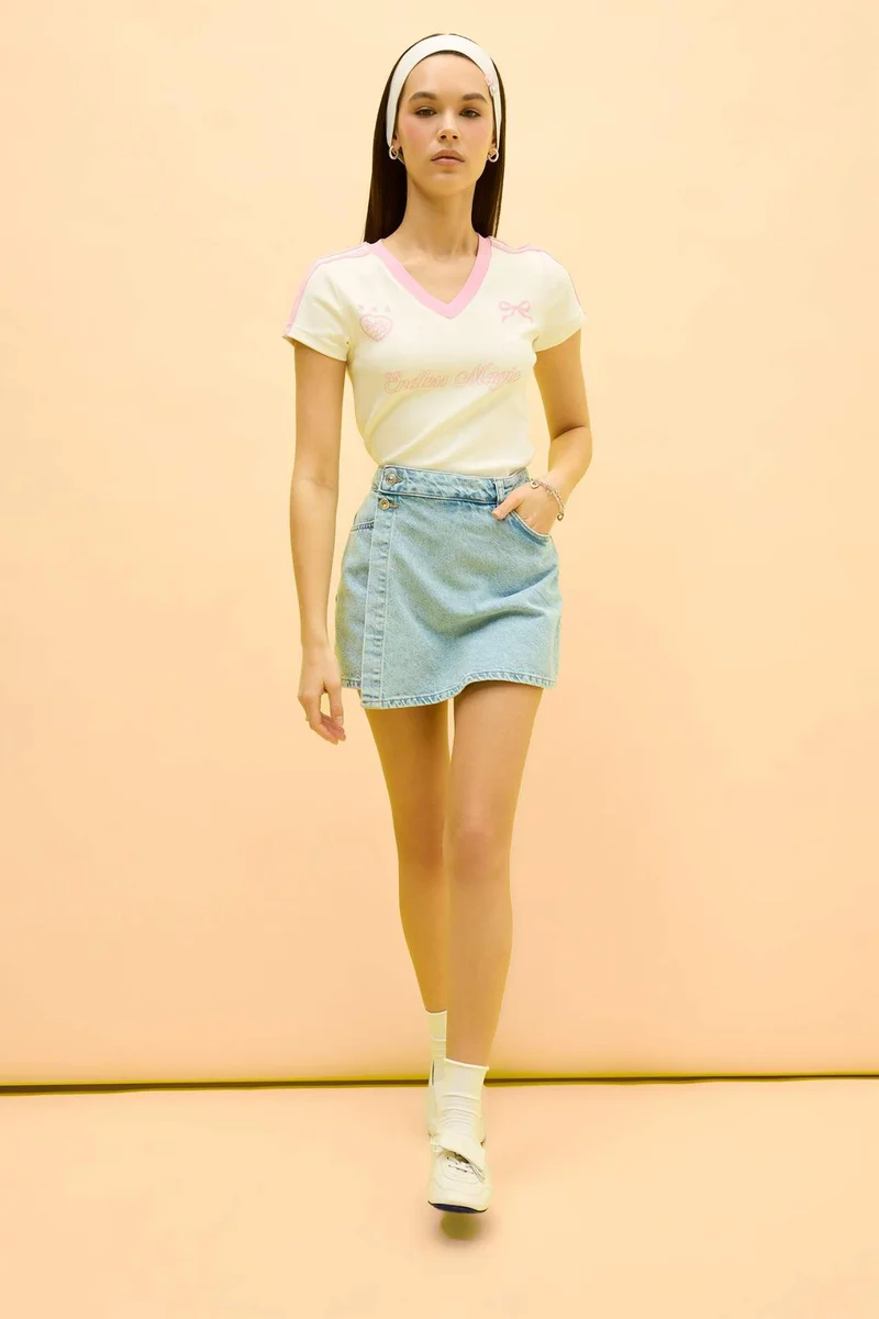 ديفاكتو High Waist Denim Shorts