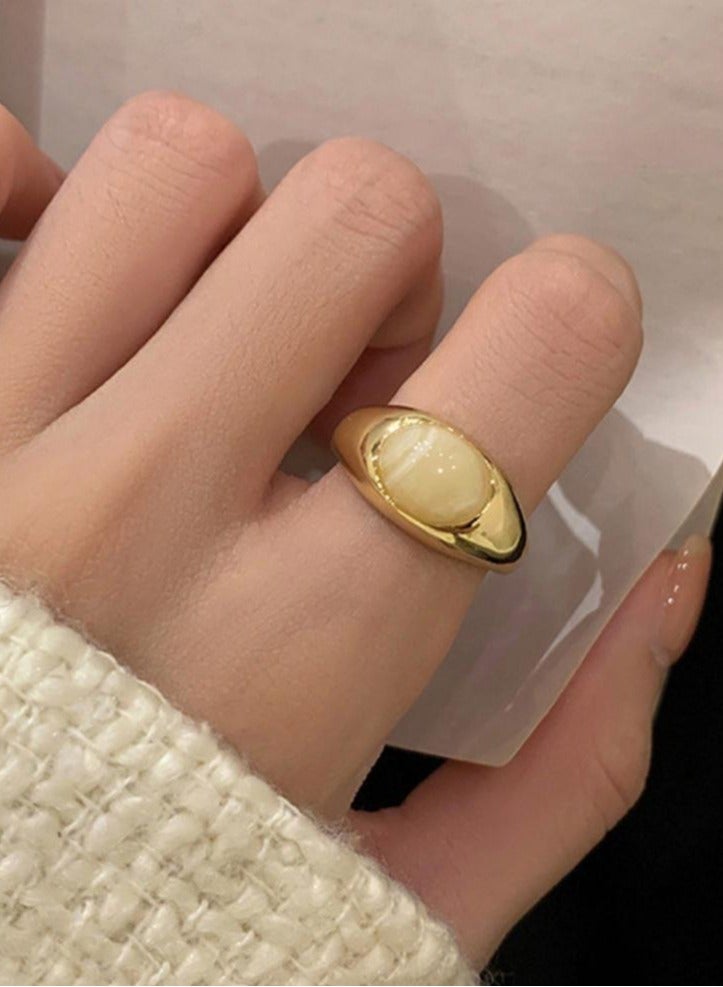  Cemho Elegant ring plated with a distinctive gold color - Image 1