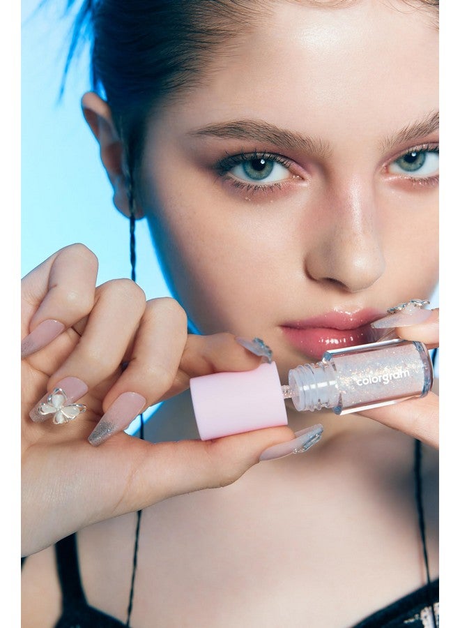 كولورجرام ظلال عيون سائلة لامعة بلون الحليب من كولورغرام، رقم 01، نجمة مزدوجة | ظلال عيون سائلة لامعة بلون الحليب، تدوم طويلًا، من اللامع إلى غير اللامع، غنية بلآلئ لامعة بأحجام مختلفة. - Image 4