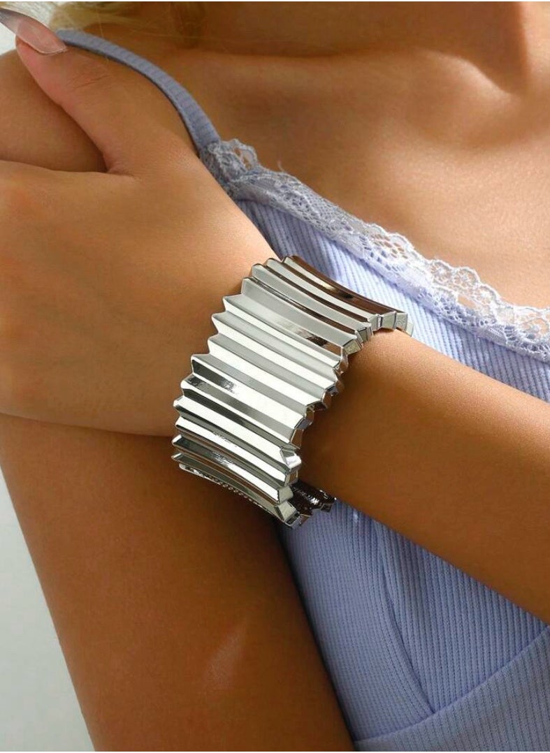 Equal - Elegant & High Quality Silver Plated Bracelet Bangle For Women - Image 1
