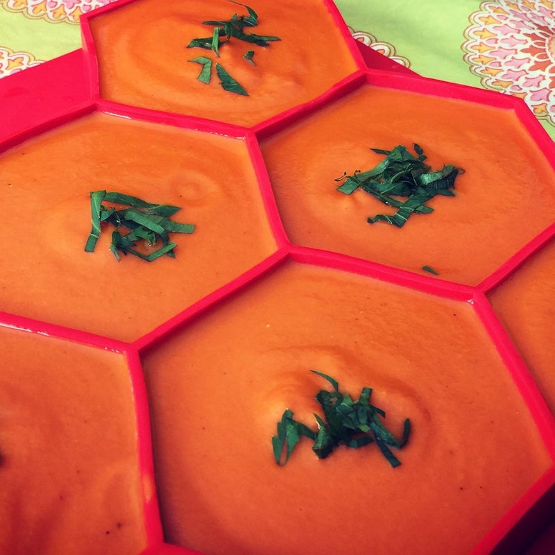 Shape Store Burger Master Innovative 8-in-1 Burger Press & Freezer Container Makes 8 Quarter-Pound Burgers 32 Oz., Tasty Amazing Burgers, Easy-To-Clean & Dishwasher Safe - Image 3