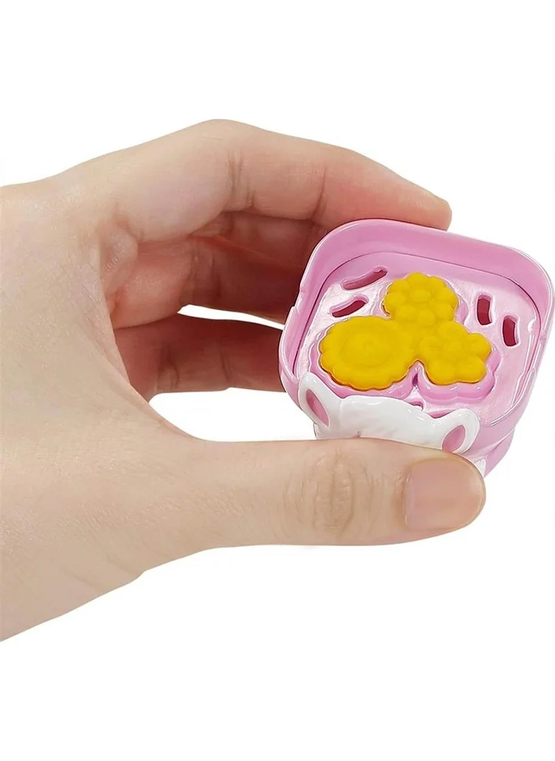 باربي Flower Girl Doll and Play Set GTN58