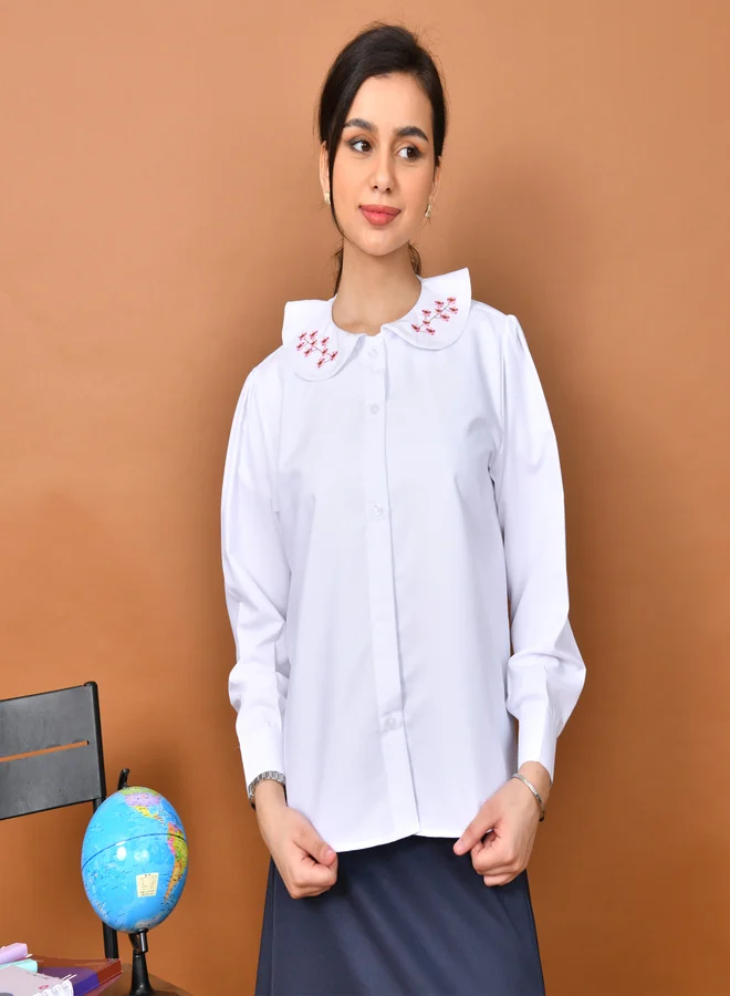 HAWRAA ABAYA White school shirt with delicate embroidery on the collar