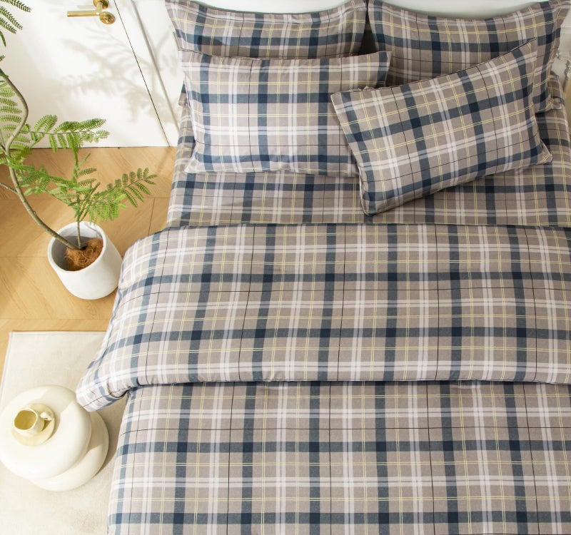 SDY 7PCS Full Gingham Comforter and Sheet Setï¼ŒPlaid Bedding Set with 1*Comforter,1* Flat Sheet, 1*Fitted Sheet,2*Pillowcases and 2*PillowcaseShamsï¼ŒSuper Soft Microfiber Bedding Sheet Sets - Image 1
