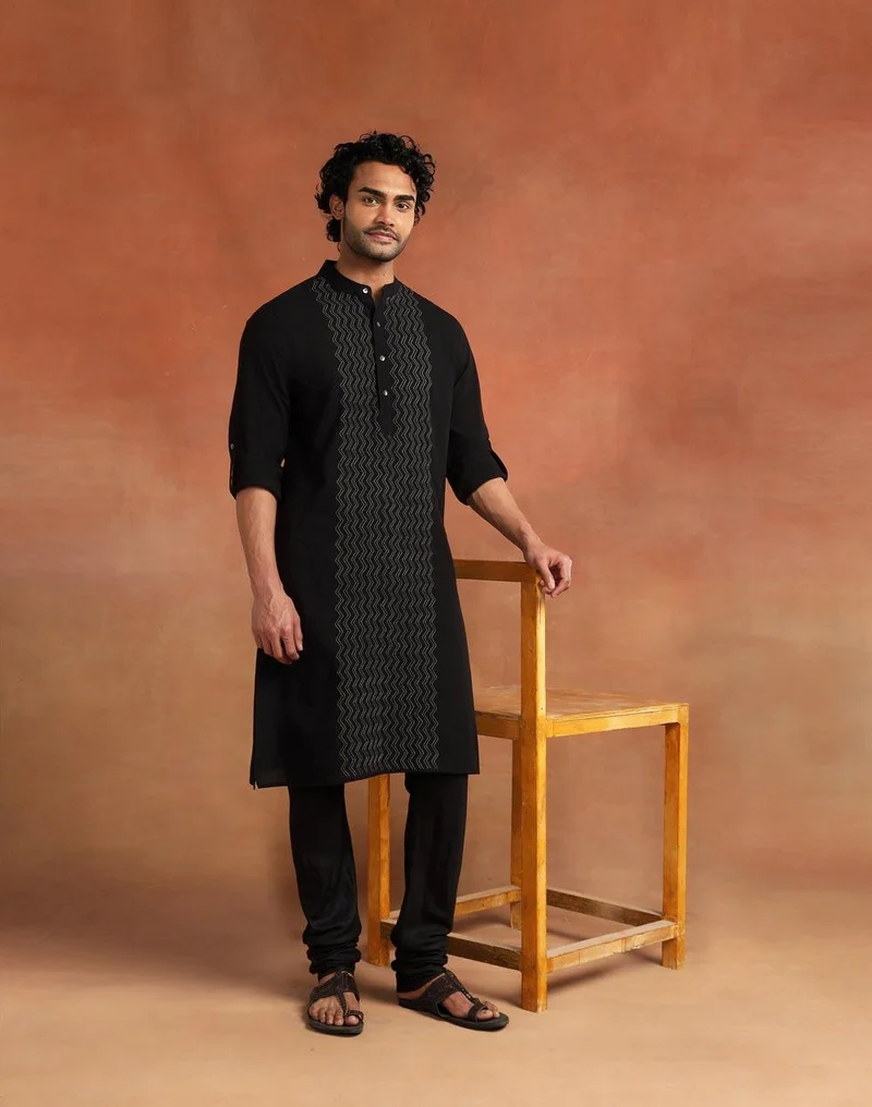 فاب انديا Black Cotton Chikankari Slim Fit Long Kurta