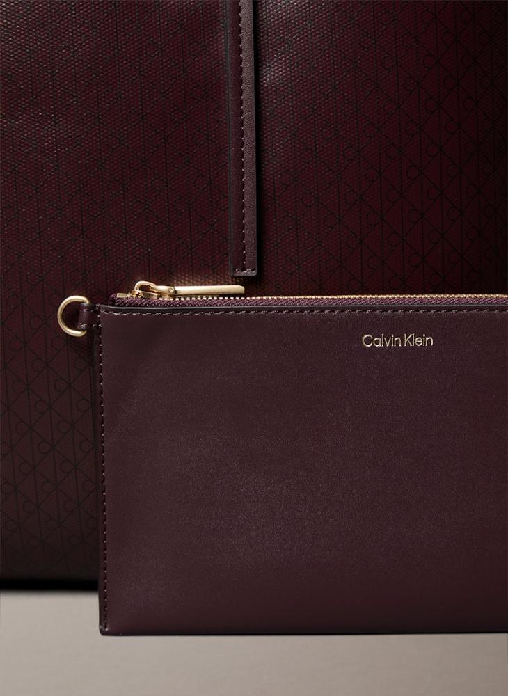 كالفن كلاين حقيبة يد بحزام من الأوب - Image 3