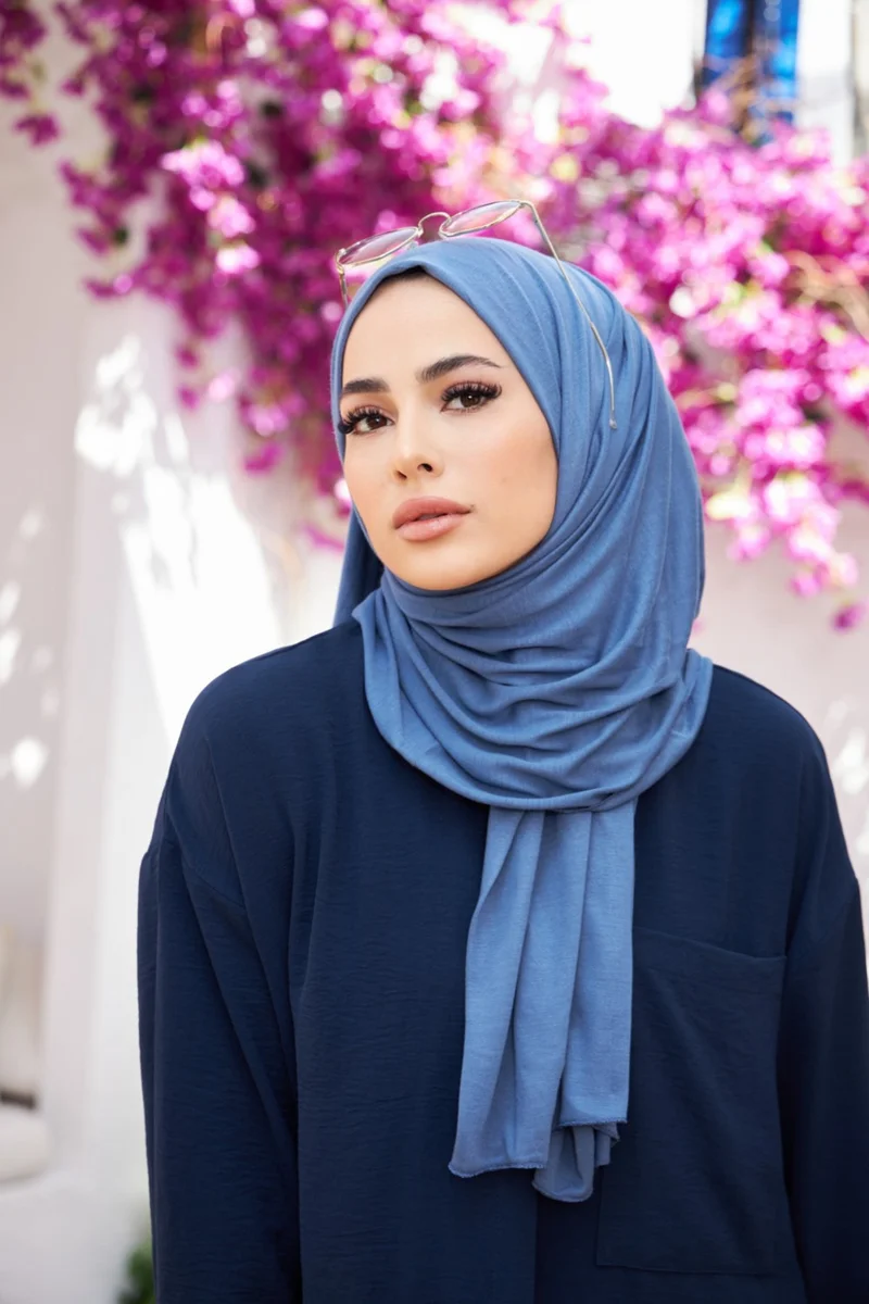 ناجيه سلتان Hijab Combed Cotton Shawl Indigo Blue