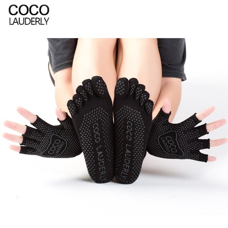 Non-Slip Toeless Yoga Socks and Gloves Set Black - Image 1