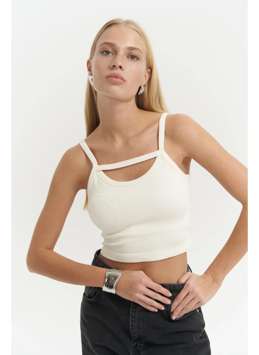 Mai Collection Noam Ecru Front Detail Ribbed Crop