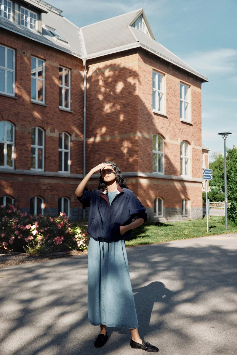 اتش اند ام جاكيت مقاوم للرياح