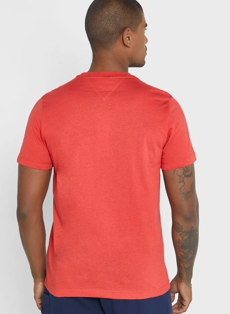 TOMMY JEANS Logo Crew Neck T-Shirt