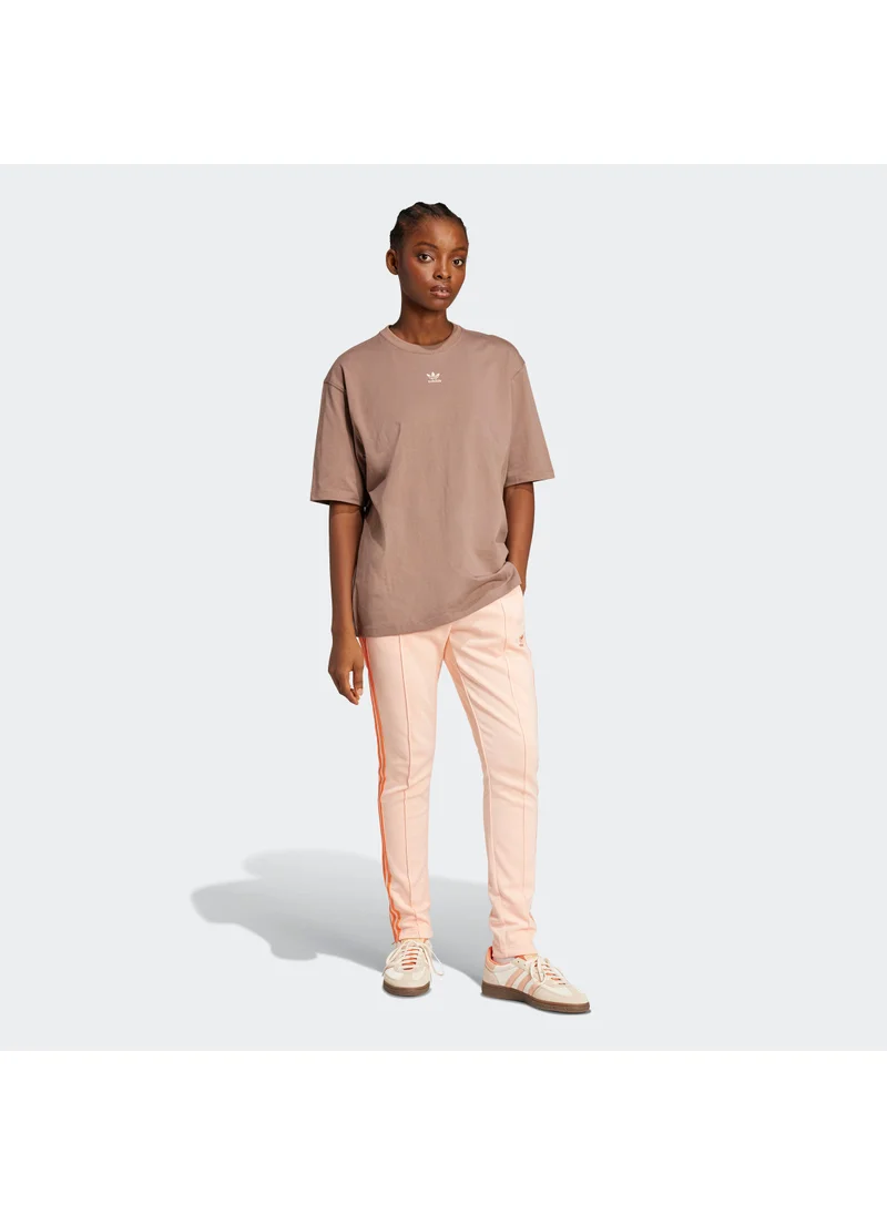 اديداس اوريجينالز Essential Boyfriend T-Shirt