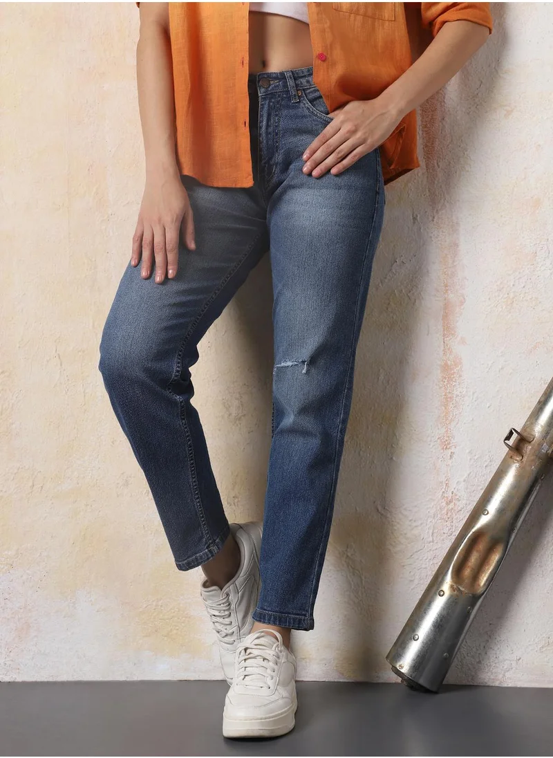 هاي ستار Stay effortlessly stylish with this comfortable Blue Mom Jeans Washed design crafted from 98% cotton and 2% elastane with Button closure.