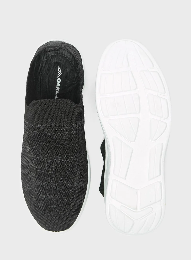 Oaklan by Shoexpress Youth Low Top Slip On Sneakers