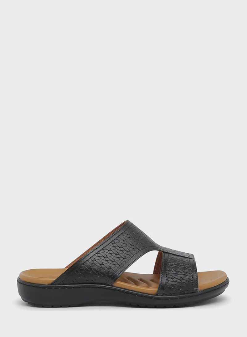 سي سي سي Casual Slip Ons Sandals