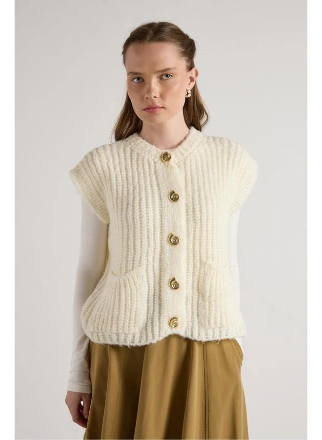 mina aise Women's Ecru Hair Braid Button-Detail Knit Vest 5584.