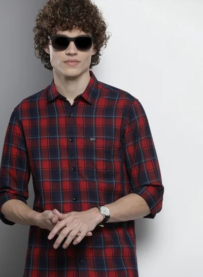 شركة المرآب الهندية Men Slim Fit Checkered Full Sleeves Spread Collar Casual Shirt