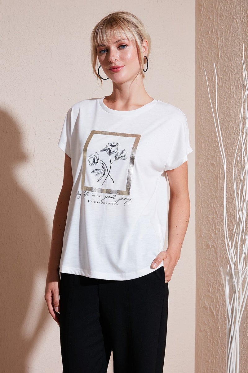 Lela Printed Crew Neck Regular Fit T Shirt Women's T Shirt 6671006  - Image 1