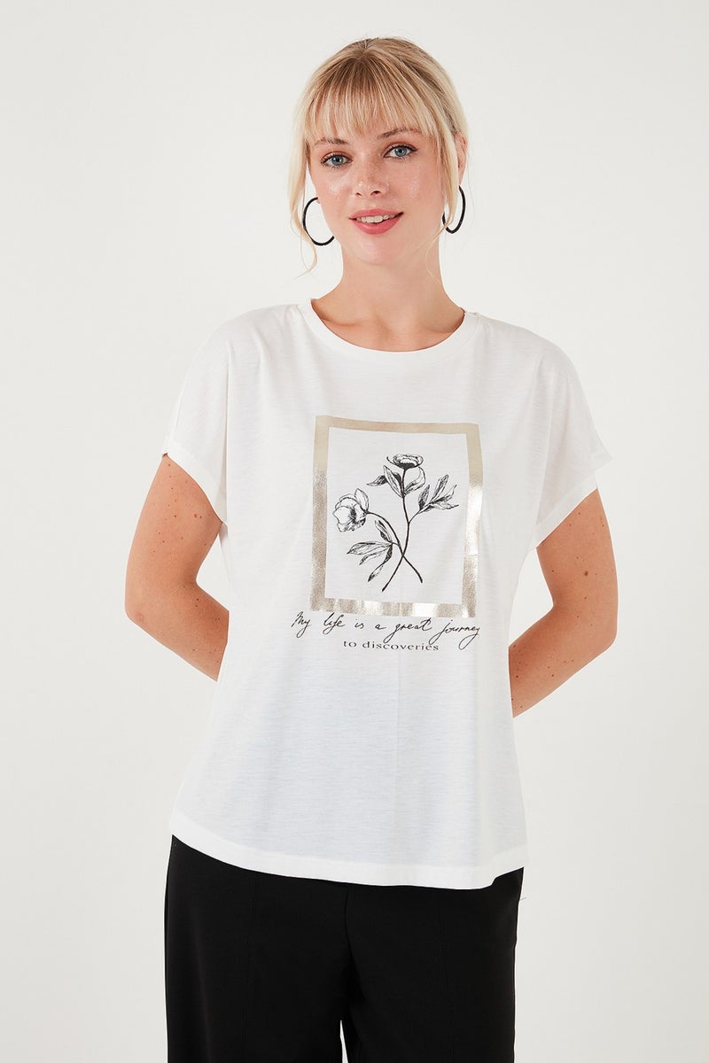 Lela Printed Crew Neck Regular Fit T Shirt Women's T Shirt 6671006  - Image 3