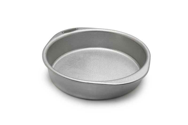 Doughmakers 9" Round Cake Commercial Grade Aluminum Bake Pan, Silver - Image 1